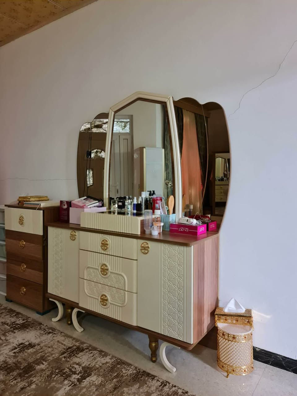 سلام عليكم متوفر اثاث منزلي استعمال قليل و نضيف كلش لي معرفة الاسعار الاتصال على هذا الرقم ***********او دخول الخاص خناقين, ديالى
