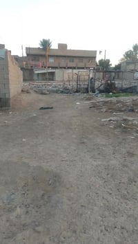 بيت للبيع • منطقة ال 5000 • ٢٤٠م