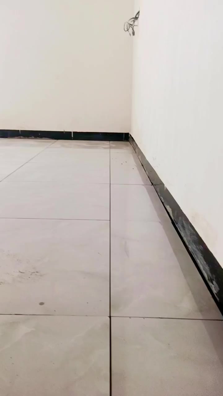 السلام عليكم اشتغل جدار ارضيه مكاني يثرب رغم الهاتف *********** ابو حسين
