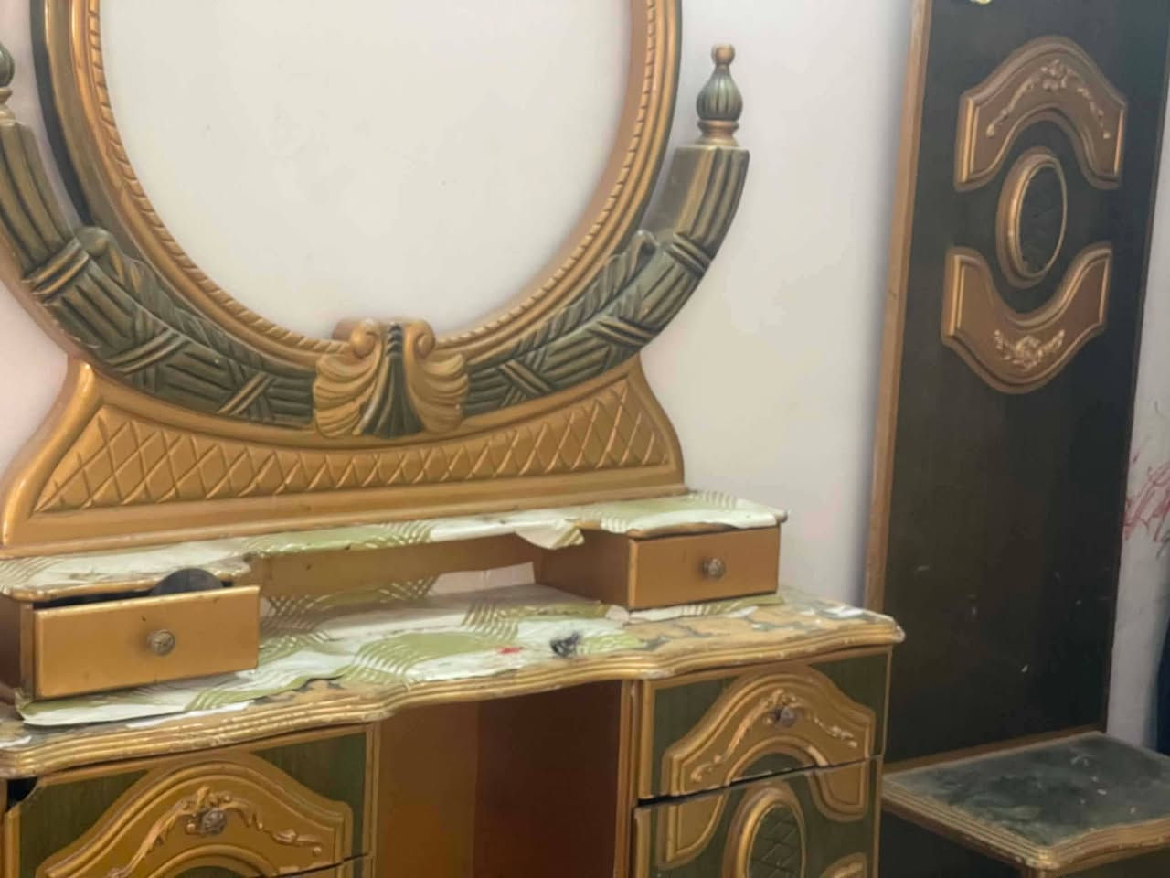للبيع غرفه تركيه نضافه 50 بل% 8 قطع مكان الشهداء السعر 350


**إذا كنت صاحب هذا الإعلان وتريد حذفه لأي سبب، رجاءا أرسل رسالة إلى الدعم الفني**