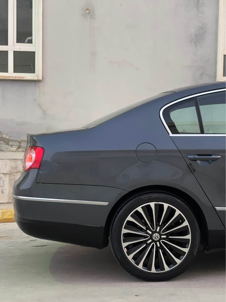 پاسات ٢٠١٠ خەلیجی مەکینە ١٤ تۆربۆ گێڕ و مەکینەی بەشەرت تەبرید و تەقەو ڕەقەو هەموو شتێکی بەشەرت سەنەوی تا ٢٠٣٠ تازەیە سەیارەکە دینار مەسرەفی تیا نیە سەیارەک فول مواسەفاتە بەس سلاید نیە دو پارچەو پەڵەیەکی بۆیاخە لەسەر ساخی بەس پەمپە بێ ناوگرتن و دەعم
بۆ پەیوەندی
***********
ڤایبەر و واتساپی لەسەرە السليمانية, العراق
