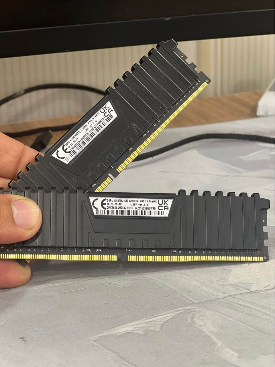 رامات 64 كيكا 
Ddr4 3200Mhz
مكاني النجف 
يوجد توصيل 
***********
السعر 500 الف النجف, العراق
