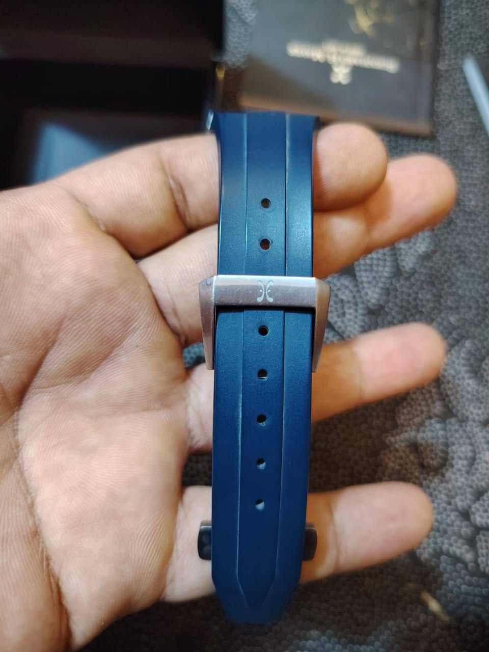 ساعه بيرناد اج ماير اوتماتيك  اسويسري اصلي اصدار محدود  معه الحافضه والدفتر 
مستخدم  سعر 375$ يوجود توصيل الئ جميع محافظة العراق


**إذا كنت صاحب هذا الإعلان وتريد حذفه لأي سبب، رجاءا أرسل رسالة إلى الدعم الفني**