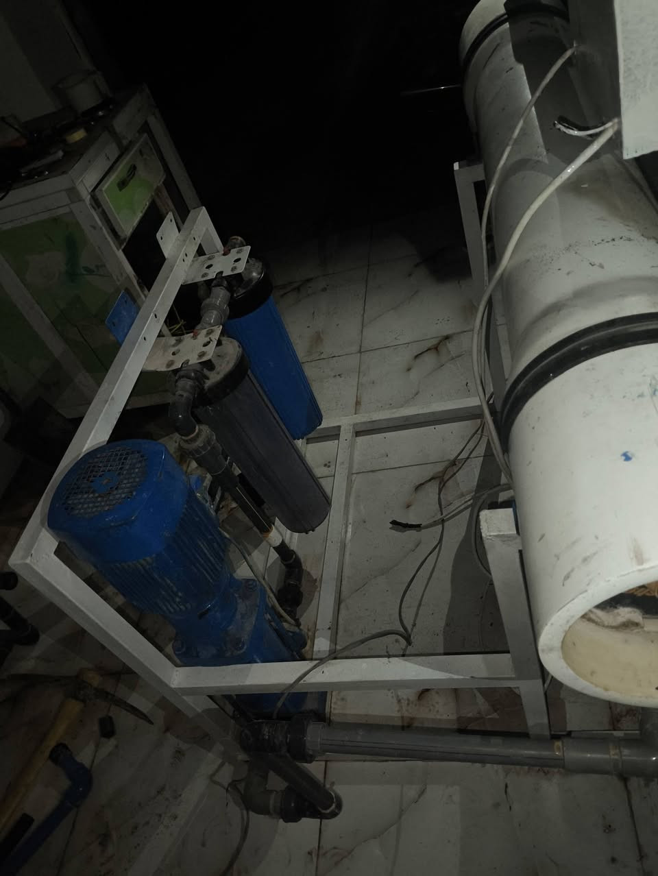 الئ اصحاب الدخل المتوسط
السلام عليكم 
محطه ماء آرو 1000 لتر بالساعه
كامل ملحقاتها 
تانكيات عدد 2 صناعه سعوديه درجه اولى 
1500 لتر 
2000 لتر 
بوستر ترس 
فقط المنبرين املاحه 70
السعر 1600 وبيها مجال بسيط
***********
