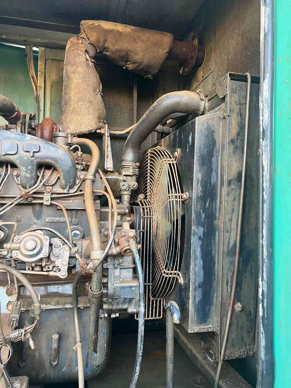 للبيع مولدة گاز  IVECO افيكو  مع كاتم 🔹
✅ المحرك: IVECO ✅ الدينمو: STAMFORD ✅ القدرة110 KVA ✅ كاتم صوت (Canopy) ✅ فولتية 400V ✅ تردد50Hz ✅ ثلاثي الطور (3 Phase) ✅ لوحة تشغيل وتحكم إلكترونية
المولدة  شغالة 
📍 الموقع: كربلاء 💰 السعر: [30 ورقة وبيها مجال 
للاتصال ***********
