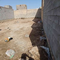 قطعه ٢٠٠ متر للبيع متوفر ماء كهرباء شارع في منطقه السميلات تبعد عن الش...