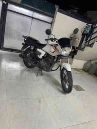 دراجه كي واي   للبيع او مراوس ب ايراني  دراجه شرط كله شغال  بدون اي عي...