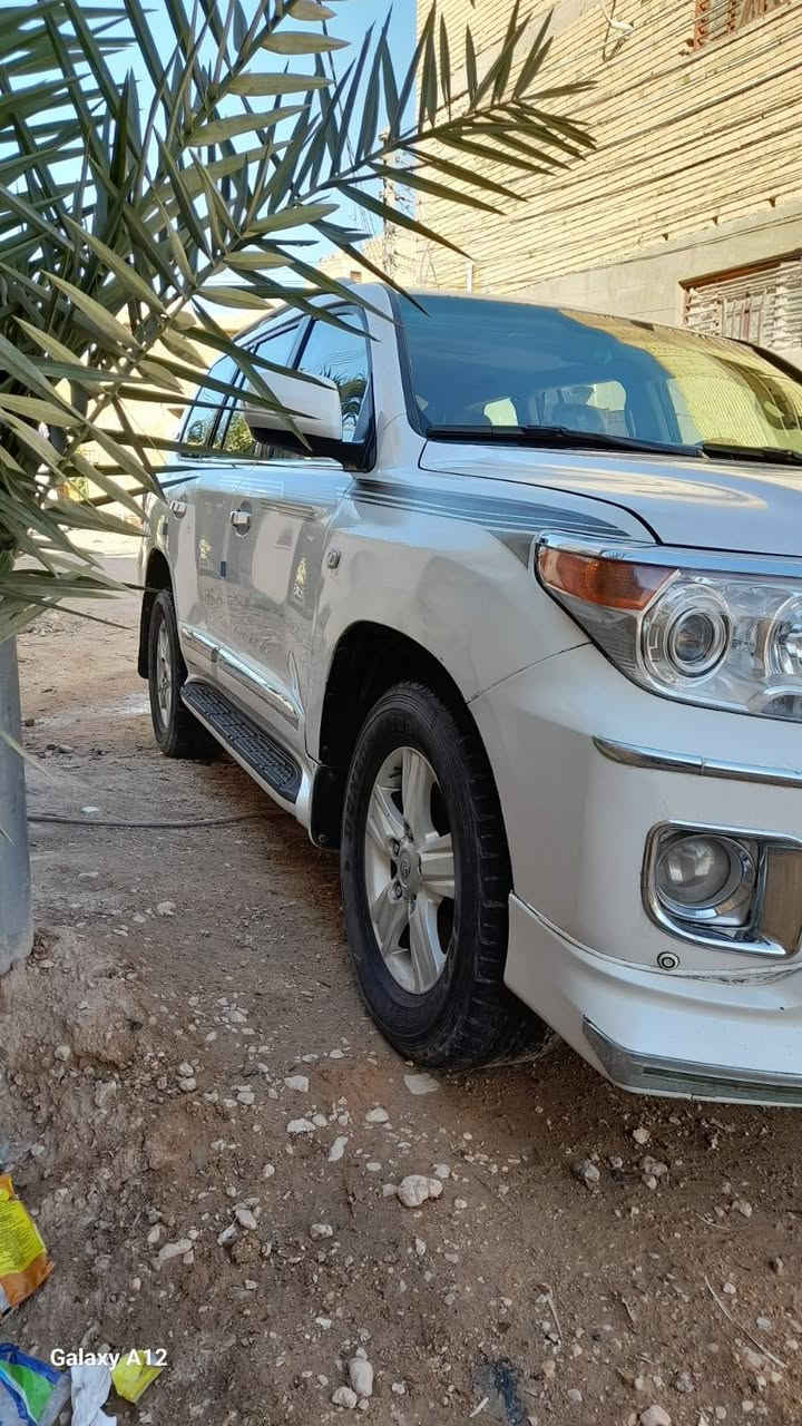 سلام عليكم للبيع لاندكروز موديل ١١
ستينيه ام طفايه مكان سيارة كربلاء محرك ٦ مامفتوح 

صبق حزام سونار داخل المنشور بيع ومراوس اسعر ٢٣٠ 

رقم بابل مميز بسمي ***********
