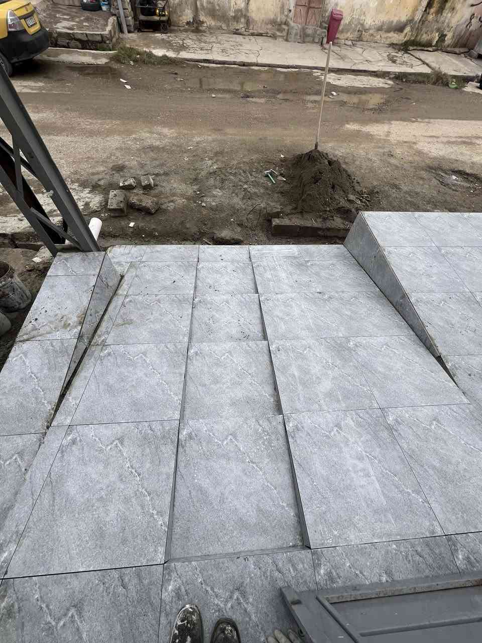 سلام عليكم
خلفه أرضيات بورسلين كاشي سيراميك 
شغل رقم واحد 
شرط هندسه 
رقم *********** بيه واتساب 🤍💙
