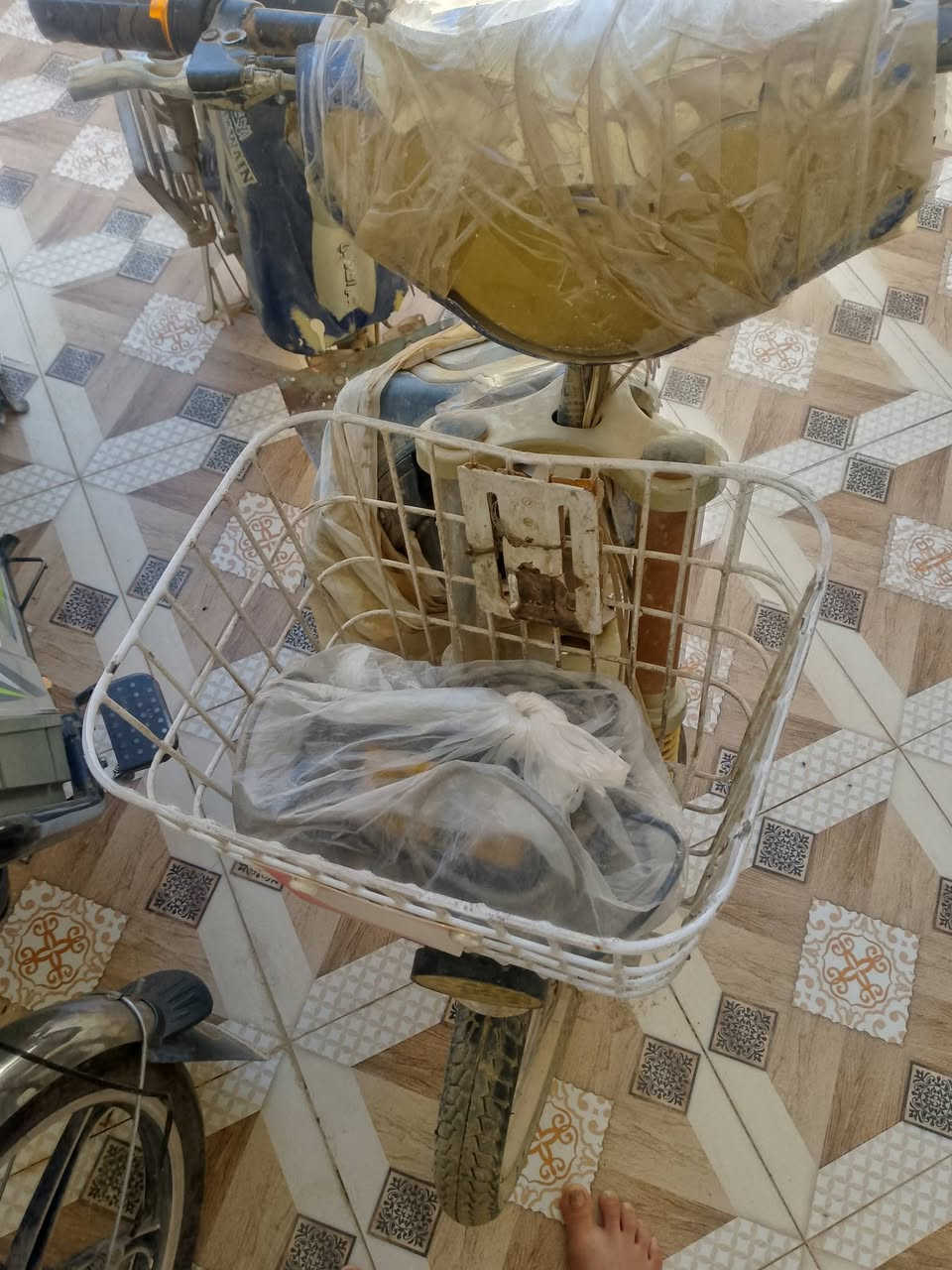 السلام عليكم المطورالبع السعر85الف البطاريات جديد ه


**إذا كنت صاحب هذا الإعلان وتريد حذفه لأي سبب، رجاءا أرسل رسالة إلى الدعم الفني**