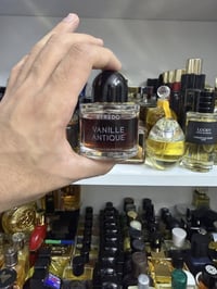 بايريدو • لورينزو • مستخدمات