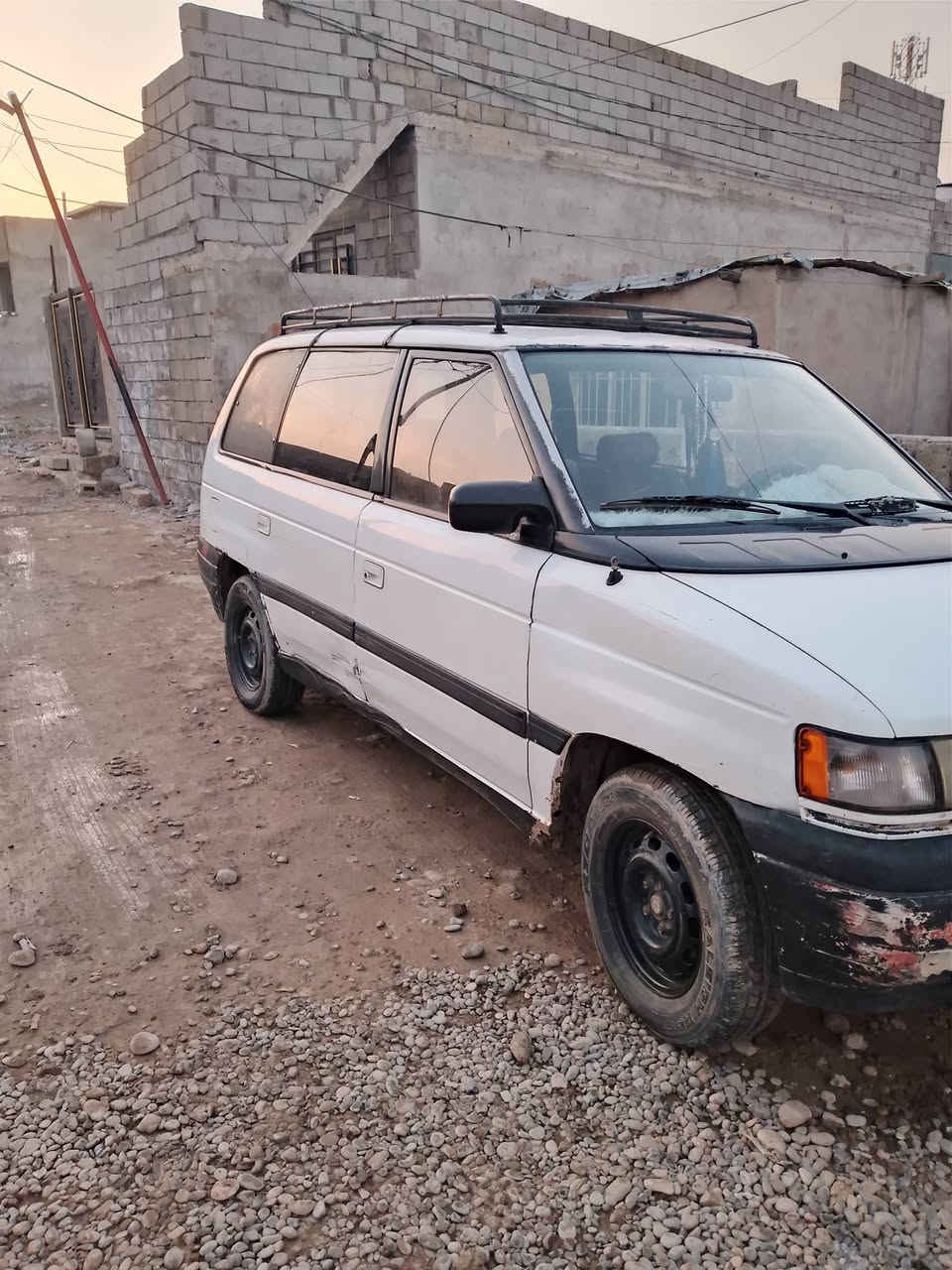 السلام وعليكم سيارة مازدا موديل 94 شرط الوكاله والتحويل محرك كير شرط السعر 30 وبيها  
التواصل عبر الرقم ***********
