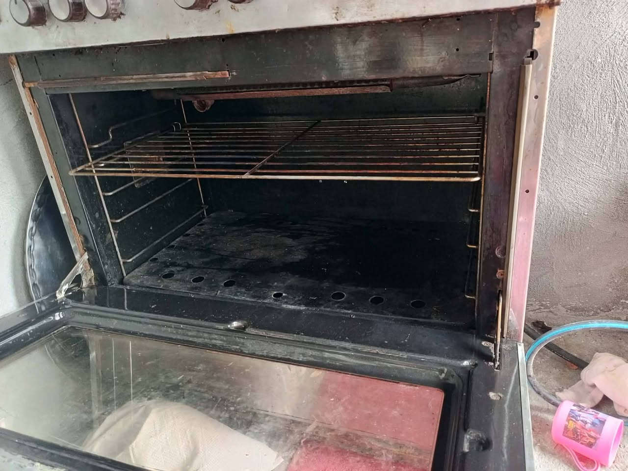 للبيع نضيف وشغل شوفت عينك انتصال ***********
