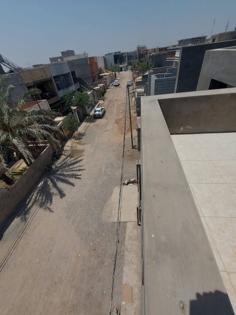 مكلف بالنشر 
عرض حلو و مكان مميز 
هيكل للبيع مساحه ٢٠٠م واجهه ٨م و نزال ٢٥م هيكل حديث بناء ٢٠٢٦ طابوك هيكل موصفات 
اربع غرف و مطبخ ٢ و صاله ٢ الاستقبال و حمامات ٢
كراج سياره 
موقع الرحمه منطقه عشرتالالف خلف شارع العام 
قريب على قاعه ماريناالمناسبات 
الاستفسار المراسله الصفحه و على الرقم ***********
