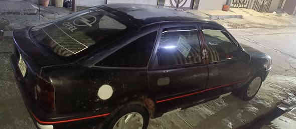 فكتره موديل 1992 حجم 20 امحوره كابريته قطاره بل بانزين كير محرك شرط سنويا جديده شرط التحويل من الشرعي كاربون بانزين بيها السعر 29 وبيها مجال قليل ***********
