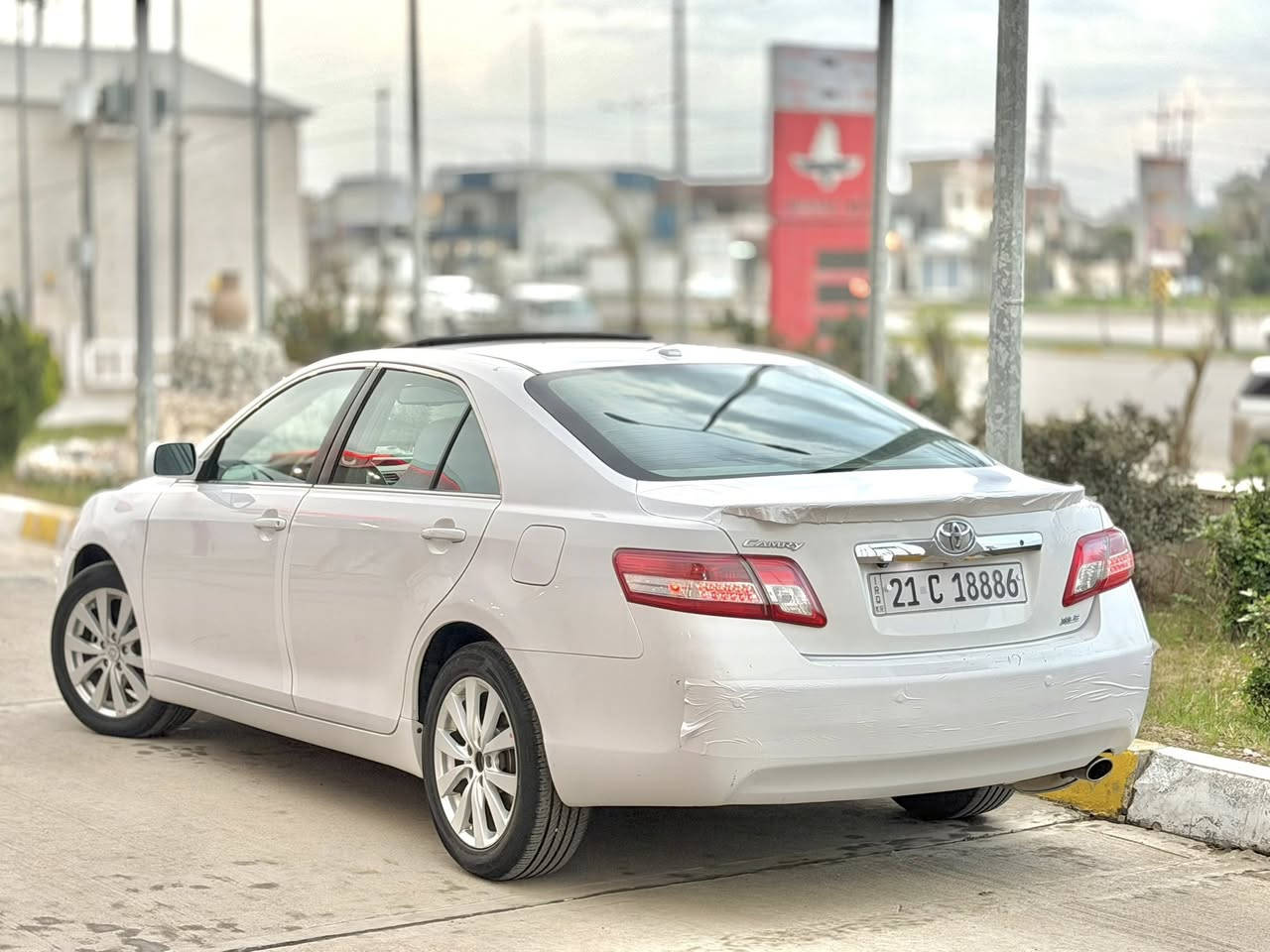 كامري 2011    امريكي Xle
السعر  124$✅ ماشيه 150 الف حقيقي گير محرك شرط رقم سليمانيه سنوية كلها جديد شرط تحويل سياره مكفوله من صبغ فقط جامرلغات بي كارت بدون دواخل بدون حادث 
مواصفات Xle فول مواصفات فتحه سلايت  تحكمات ستيرن تبريد قطعتين داخل لونين وصاج كشن كهربائي + كشن تدفئه شاشه ايباد بلادي وبعد هواي مواصفات شراي يخابر فقط بيع بدون مراوس مكاني كركوك 
***********
