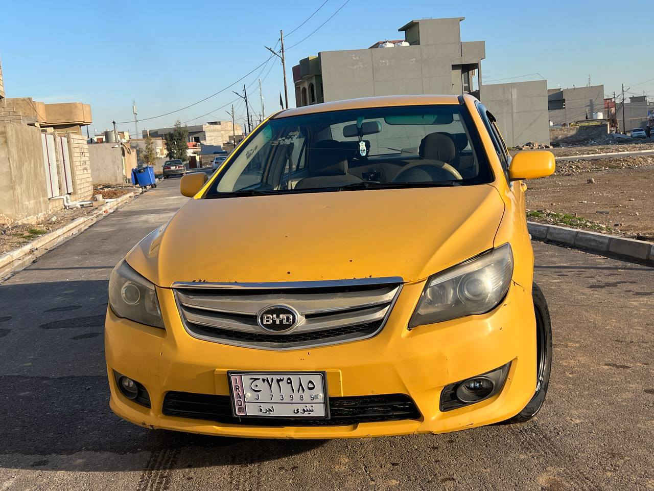 سيارة byd موديل2014تشغيل بصمه كير عادي شرط محرك كير تدفئة تبريد شغال شرط مكفوله من الضربه بس بيها شويه تقليمات  تكسي اصفر من الشركه يعني السيارة ما مصبوغه بلادي مصفرة من الهيئة شرط تحويل كشنات جلد  
عنوان موصل/حمدانيه/برطله *********** الحمدانية, نينوى
