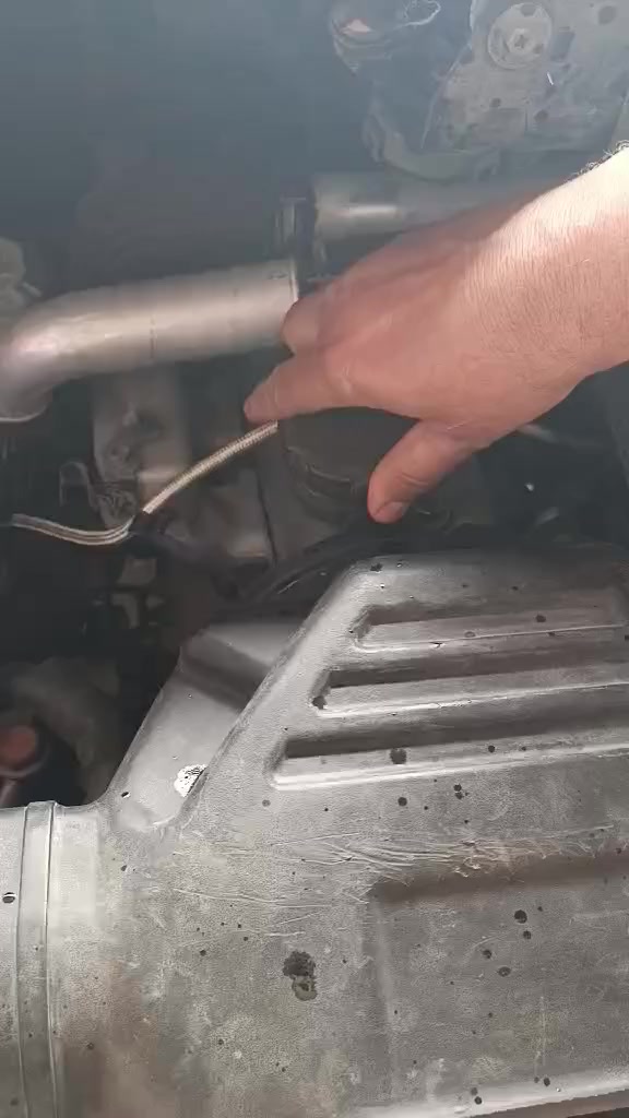 مكينه استاركس مال 2002 البيع بيه بخار قليل والسياره هستوه جايه من بغداد الي يريده يتصل ***********
***********
