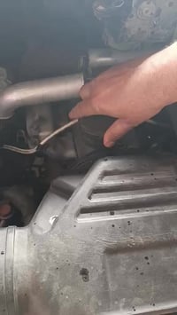 مكينه استاركس مال 2002 البيع بيه بخار قليل والسياره هستوه جايه من بغدا...