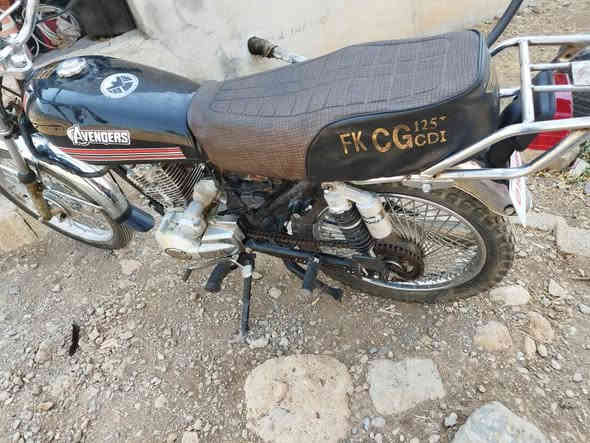 ئه و ماتورمان هه يه 
250هه زار قفلى
رانيه
*********** رانية
