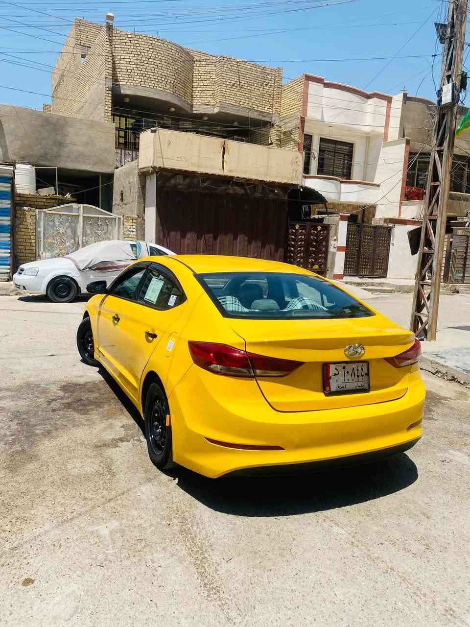 يالله السلام عليكم
النترا ١٨ اكلين ليبل واحد بدون تبديل بيها جاملغ بل عراق امبدل تخم 
تخم تاير صدر امامي خلفي 
مكينه 2000دوش 
كير AT لسياره نص فول 
شاشه كامره 
تبريد تدفه امصفره هيئ وغرامات 
مكان السياره بغداد 
***********  
انتصل وبيك خير ودلل
