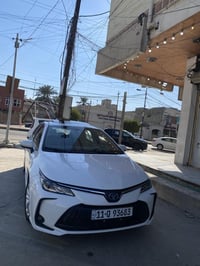 للبيع  كورلا هايبرد علامه زركه  موديل 2024 ماشيه 10000 اخت زيرو كشن كه...