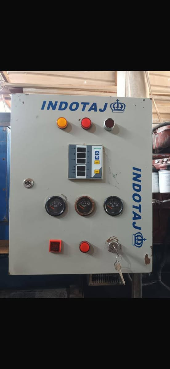 مولده افيكو  للبيع _ الحاله جيد جدا
حجم ١٣٧ وسط 
جنرتير استندر حجم ٣١٣ 
لاتنقيص ولاتبخير  شرط الحمل 
طبك ابو زهراء السيلاوي _ محلات المنتظر 
المكان الديوانيه _ المركز 
السعر ٧٢٠٠ دولار 
يعني ٧٢ ورقه
الاتصال ***********
