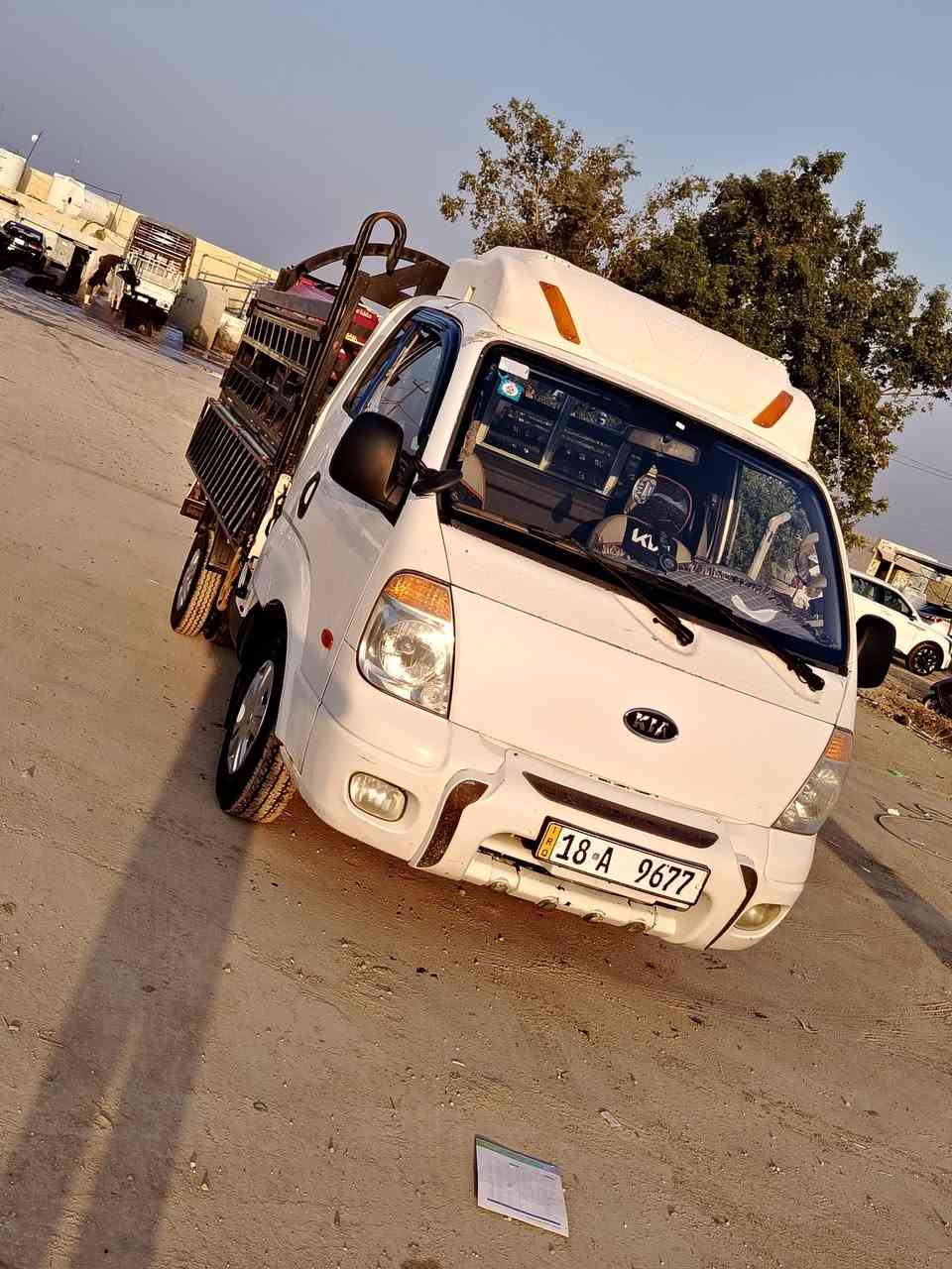 سيارة كيا حمل مديل 10
سياره بكيت مانت الله بس اليدور نضيف يخابر ويبشر
رقم بابل  
سيارة كفالة عامة من التبديل والضربة
سيارة جديده ما متعوبة 
مكينة مكفولة شرط برغي ما مفتوح بيها ثاني يوم تحويل بسمك
رقم شاصي واضح جداً
شاصي مكفول 
تبريد وتدفئة كلها شغالة وضع شركة
تخم تاير جديد 
كهربائيات كلها شغالة 
 للاستفسار اكثر ***********
