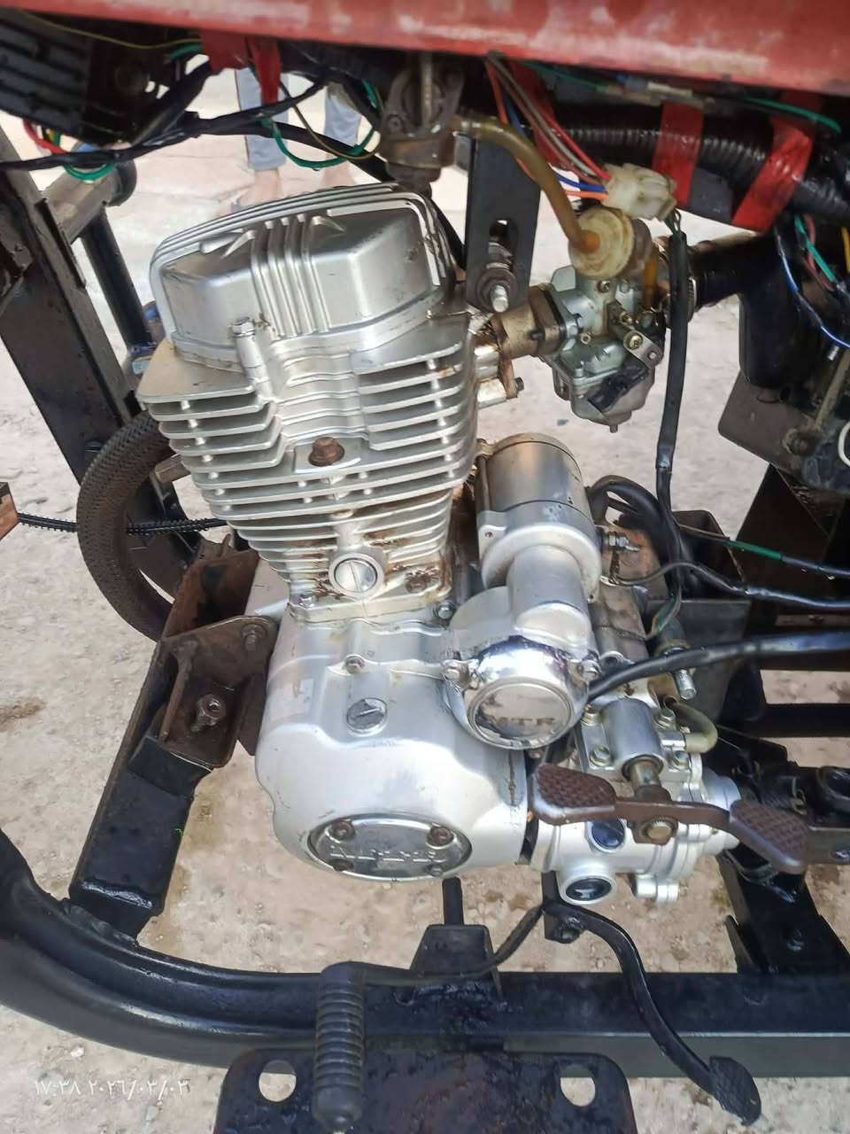 سلام عليكم ستوته مديل عشرين اوراق اصولي بسمي ابيع او مراوس اليريده بخدمته سعر 1600 وبيه مجال مكاني نجف مشخاب رقمي ***********بي واتساب
