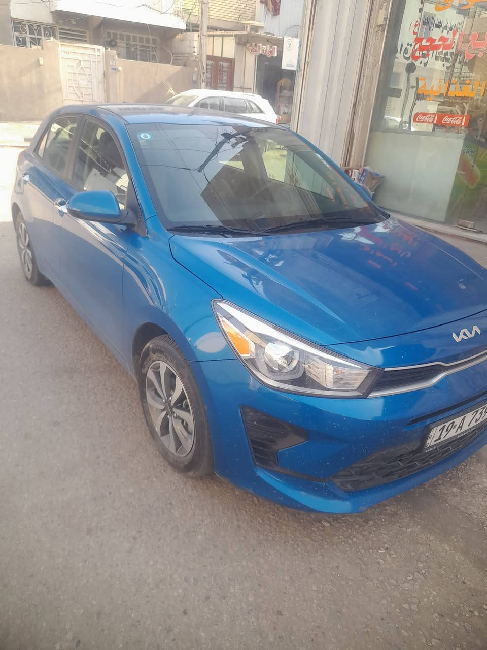 كيا ريو للبيع وارد أمريكي حادث جدا بسيط وموضح بالصور السياره بصمه تشغيل وبصمة أبواب يدات نيكل تحديد مسار رادار تحديد سرعه دجيتل السعر  ١٢٥ $ وبيها مجال وبعد هواي مواصفات..رقم كربلاء الجديد ومميز  م/***********
