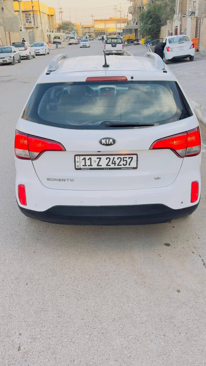 سلام عليكم سورنتوخليجي مصبوغه عام موديل 13شكل 14 سته سلندرسياره جاهزه سعر120 وبيه مجال مكان كوت الخاجيه ***********
