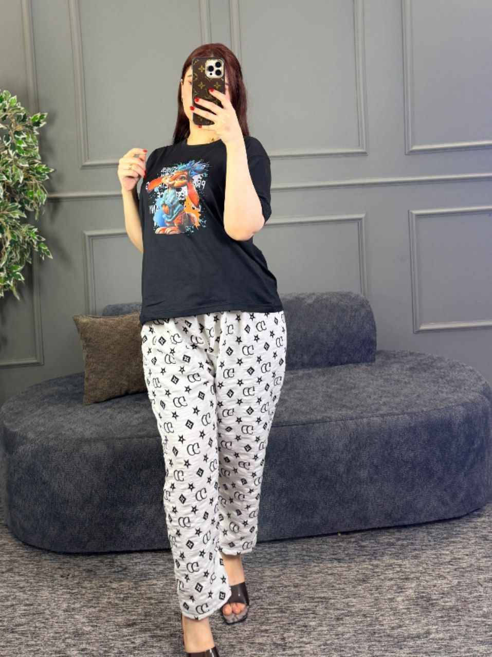 بسم الله الرحمن الرحيم 

اللهم صل وسلم على نبينا محمد وآل محمد 

تراك  نسائي  

خامة التشيرت فانيل زبدة البجامة كريشة   شرط الفحص

فري سايز  لحد ٩٠ كيلو الفلوجة, الأنبار


**إذا كنت صاحب هذا الإعلان وتريد حذفه لأي سبب، رجاءا أرسل رسالة إلى الدعم الفني**