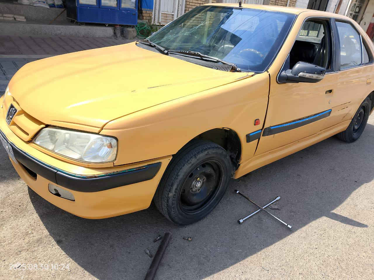 سلام عليكم بيجو البيع موديل 2011 سعره 15 مكاني ناصريه شطره ***********
