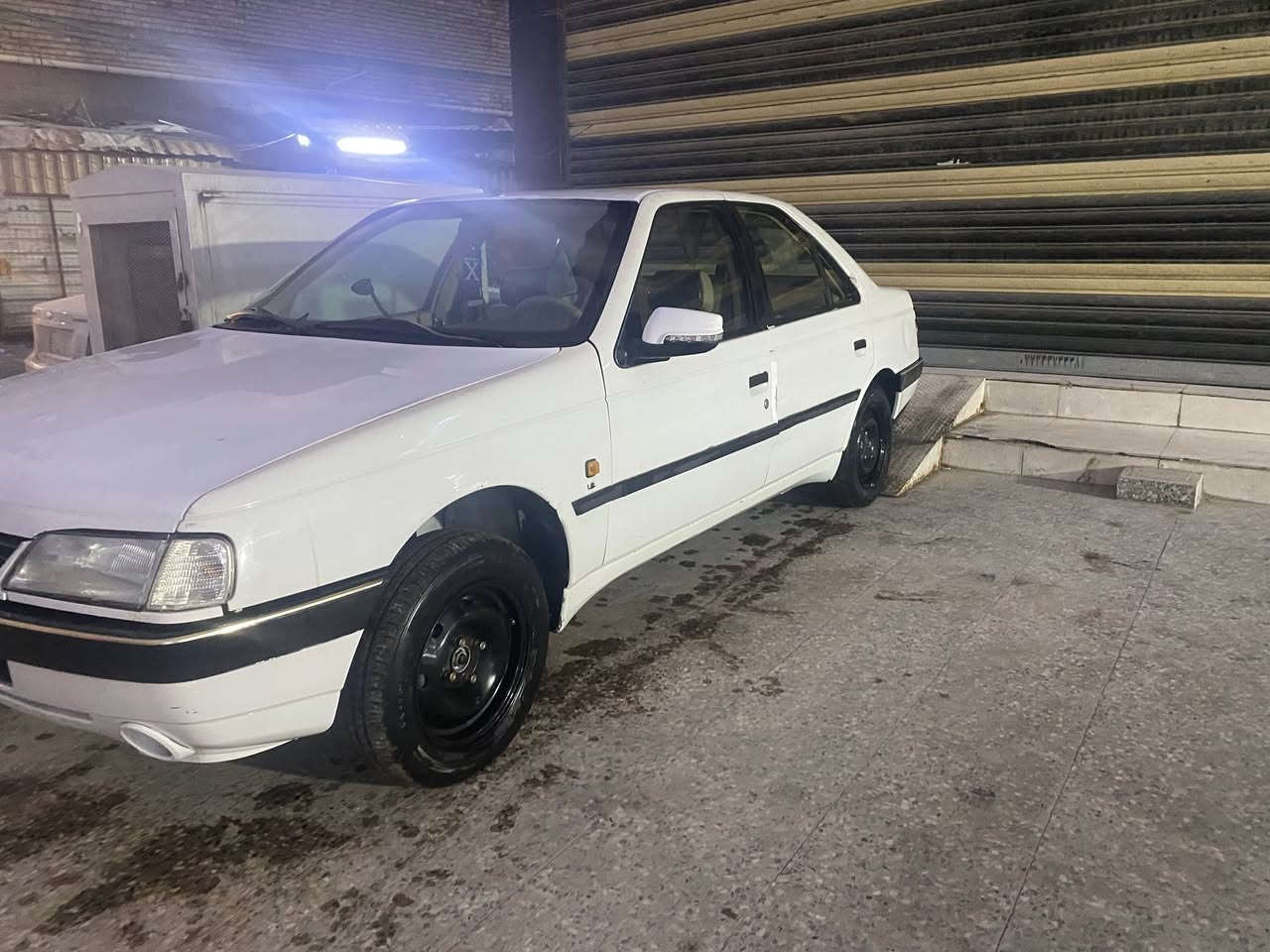 السلام عليكم
عندي بيجو جي لكس موديل 2010 مكفوله من التبديل رقم بغداد خصوصي النكليزي هزه جديده كير ومكينه جديد السياره ماشي 172 كيلو دعاميه محدثه لميس السياره جاهزه
كلشي اكلوب طافي ترجع 
تخم تاير جديد 
عنبار وبور جديد 
افلنجات ودسكات وبنزات جديد 
صدره امامي وخلفي جديد 
نقصه بس دبلات امامي 
خير من الله اترياك لبصره 
بيه صفحه ذابين عليه بطش اشخوط ومكحليه وقماره والبنيد 
رايده. 40 وبيه مجال
مكاني بغداد الزعفرانيه 
رقمي ***********
