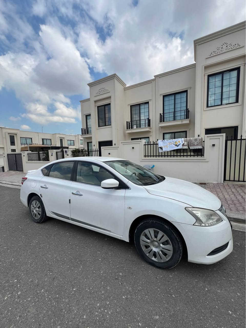 نیسان سینترا ٢٠١٦ سەیارەکە زۆر خاوێنە دەعمی نیە لە شەریکەوە ٢  دەستە ٢ سویچی خۆی لەگەلە سەیارەکە تازە تەحویل کراوە نرخی ١١٥ وەرەقە أربيل, العراق


**إذا كنت صاحب هذا الإعلان وتريد حذفه لأي سبب، رجاءا أرسل رسالة إلى الدعم الفني**