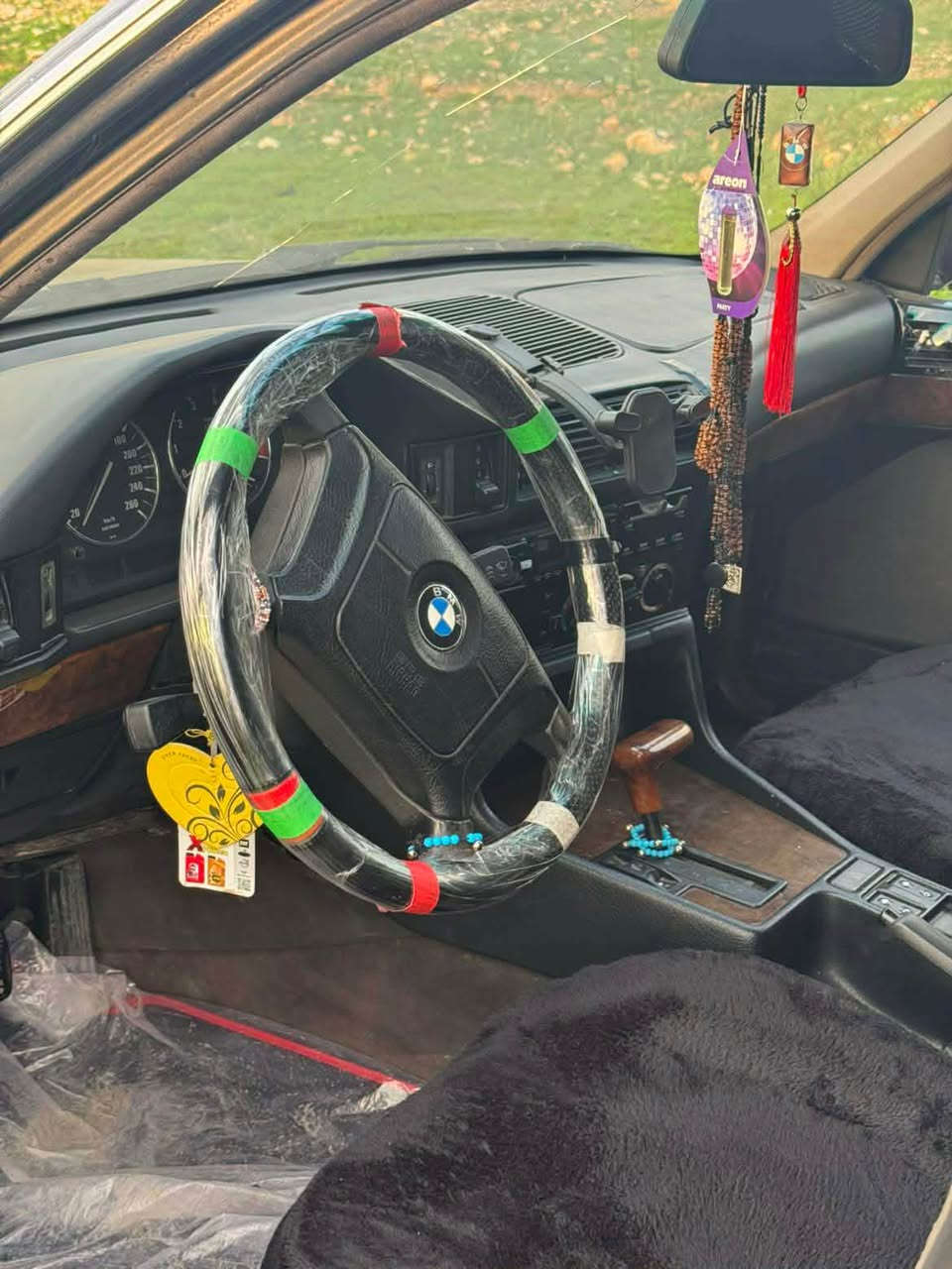 Bmw1995 525 تۆماتیک ئاڕم هەولێر بەشەرت خەرامەش

مەکینەو گێڕ بەشەرت

دوگمەی s و m و ئۆڤەر مەزبوت سڵایت

فۆڕمیکا دەبڵ ئێرباگ ئاوێنە کارەبا

لێدراوی هیچی نیە

تەبریت لە جێیا
***********
سەید سادق السليمانية, العراق
