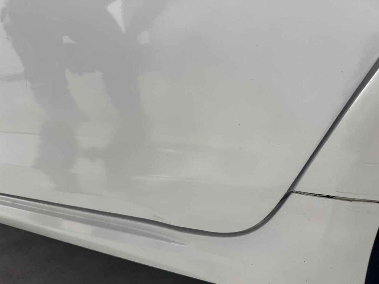 السلام عليكم كورلا موديل ٢٢ساز
بيه بارد بلباب خلف سايق 

سيارة مابيها اي نقص 

رقم أربيل مكانها بغداد

***********

سعر 158
