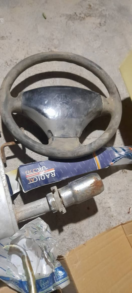 السلام عليكم.
اغراض مجانأ كلهن نص عمر مال تمشيت حال .العنوان بغداد ابو دشير ***********
