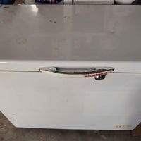 مجمدة للبيع للاستفسار خابر بسعر 230 الف  07502594293