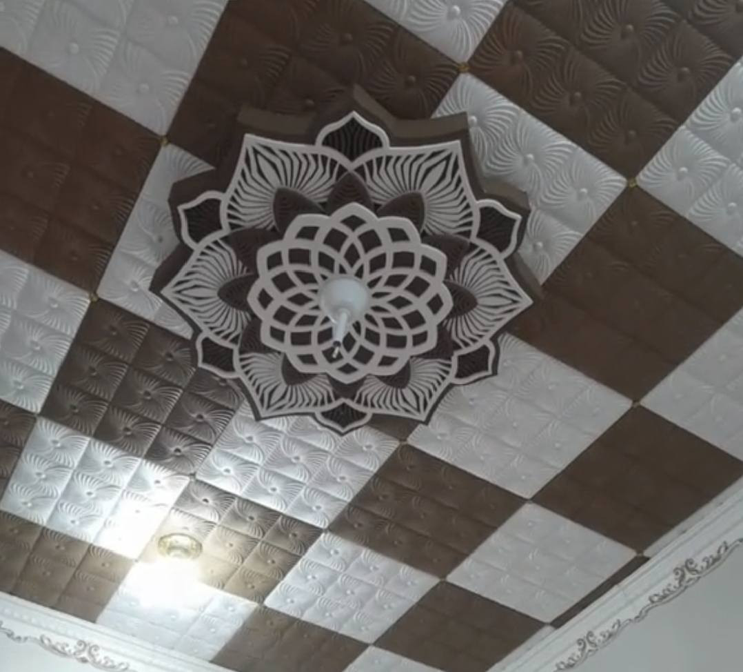 السلام عليكم 
عمل سقف فلين بكافة أنواعها وديكوراتها 
صبغ المنازل داخل وخارج تغليف الجدار بكافة انواعه 
عمل ديكورات غرف النوم وصالات بكافت النواع والاصباغ حسب الطلب تصليح الجدار قبل العمل اذا كان قديم او يحتاج ترميم 
يوجد اتفاق كرسته وعمل او فقط عمل 
الاتصال او المراسله 
***********
***********
