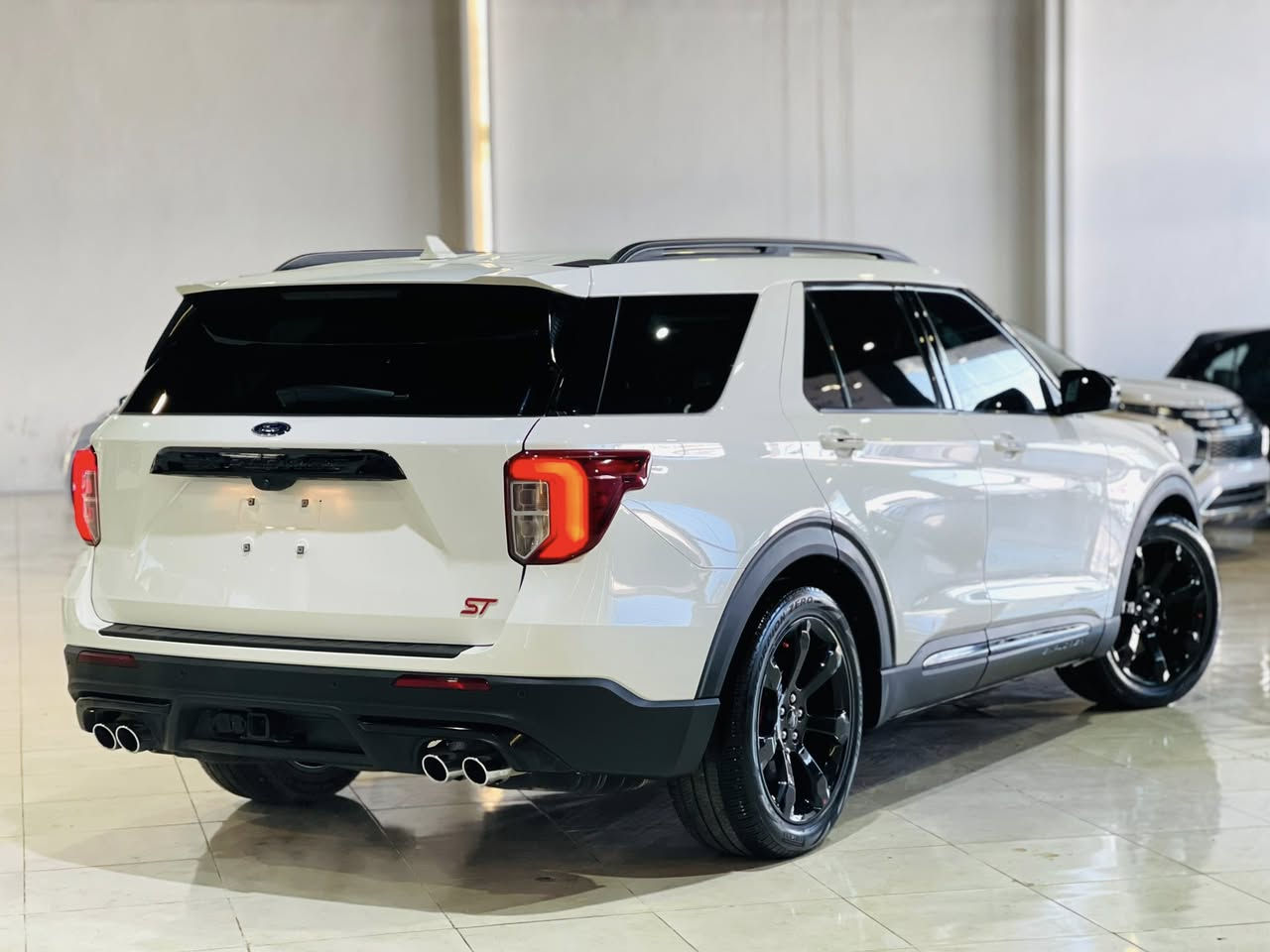 Ford Explorer ST 2023
العداد : 15 الف مايل
حجم محرك : 6 سلندر توين توربو 400 قوة حصانیة
سيارة بدون صبغ (٣) ثلاث قطع صفحة سكن مبدل بلادي نفس لون
ايرباك سوكان تكمة طاگ مرجع بلادي شرط

اعلى فئه بالمواصفات اكسبلوره

بانوراما
شاشة
كاميرا 360°
کیج ديجيتال
4X4 Awd
بصمة تشغيل
بصمة ابواب
(Remote Stat) الم اي
صندوق شفط كهربائي
رادار امامي (تحديد مسار)
رادار جانبي (نقاط عمياء)
رادار خلفي (التحذير من الاصطدام)
شفتات استيرن
استيرن تدفئة
كشنات جلد vip
كشنات تدفئة+ تبريد
هاند بريك بصمة
Auto Stat
Auto Stop
حساسات امامية+خلفية
(Navigaton) أالم ا ين
مانع انزلاق

وبقية المواصفات المعروفة
العنوان : اربيل شارع معارض

 : للاتصال والاستفسار

كورك ☎️ ***********   
اسيا سيل ☎️ ***********
