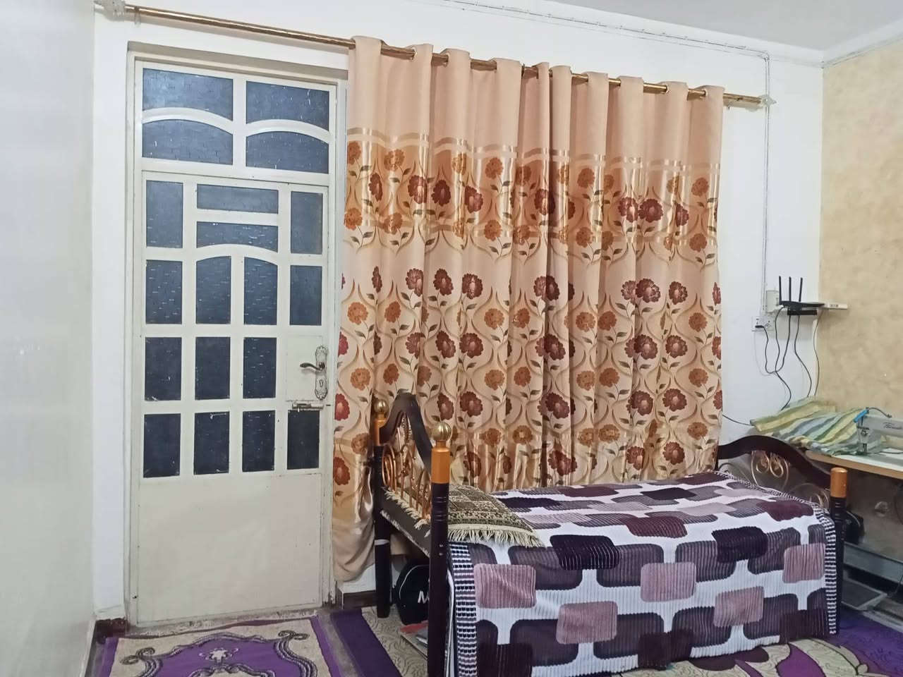 بيت للبيع 200 متر ...حي العسكري الثاني ... مطلوب عقاري 12 تسديد بالشهر 150 الف  للاستفسار ***********
