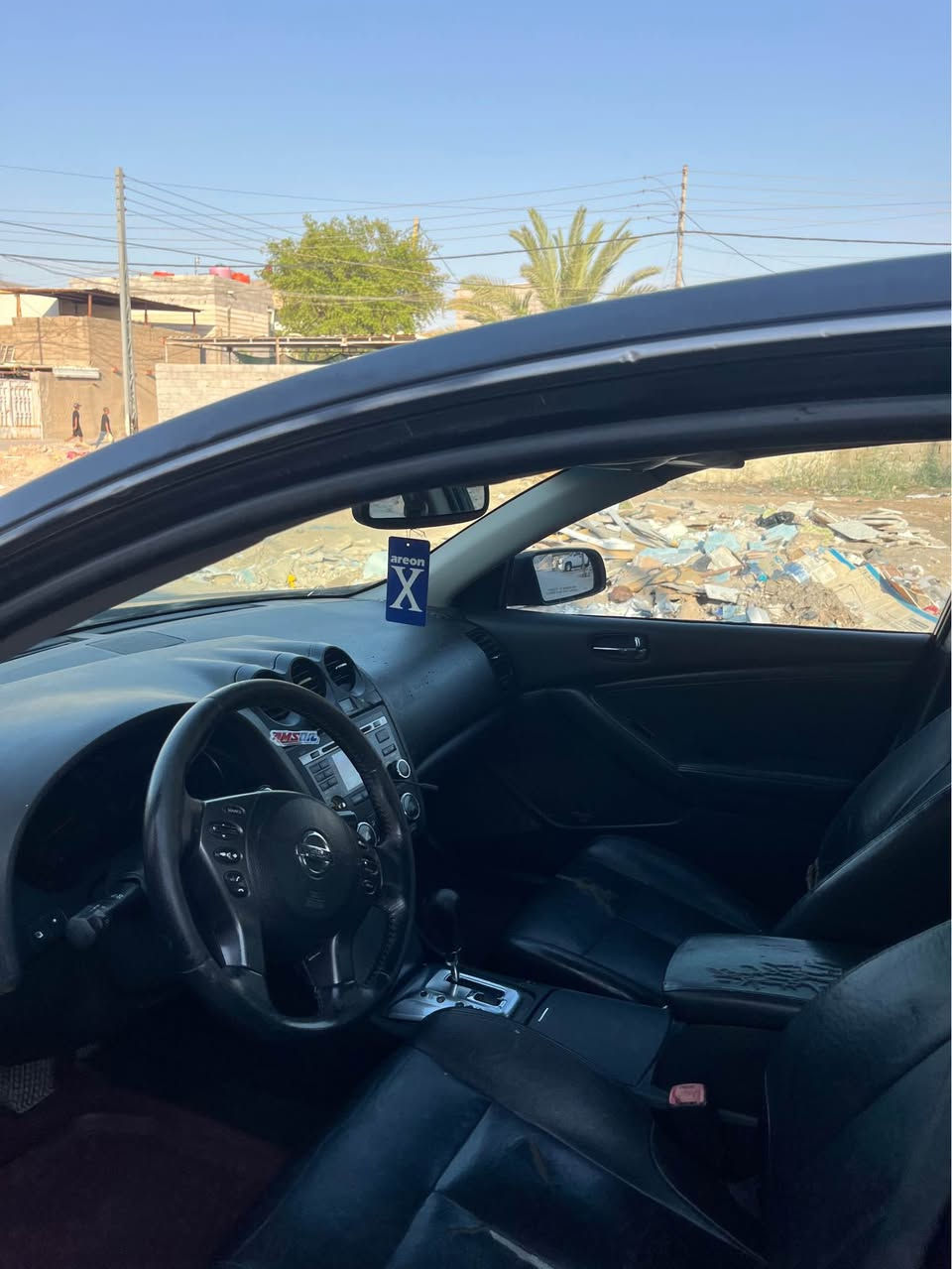 للبيع نيسان التيما ٢٠١١ 
٦ سلندر ٣٥٠٠ فول مواصفات فتحه بصمه كشنات جلد تدفئه وارد أمريكي حادثه جاملغ امامي وبيه بارد بالجاملغ الخلفي والبدي مثل ما موضح بالصور 
السعر ٧٠ وبيه مجال 
*********** الزبير, البصرة
