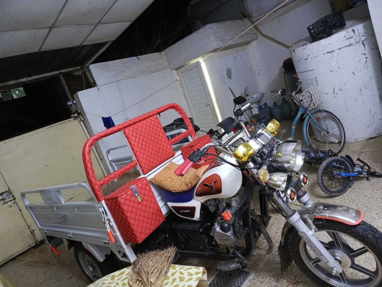 السلام عليكم .. ستوتة موديل 23 بليته ومنفيس محرك شرط مامفتوح وياله صب سعرها مليون و650 وبيها مجال شراي خابرني 
***********
*********** مكاني كركوك
