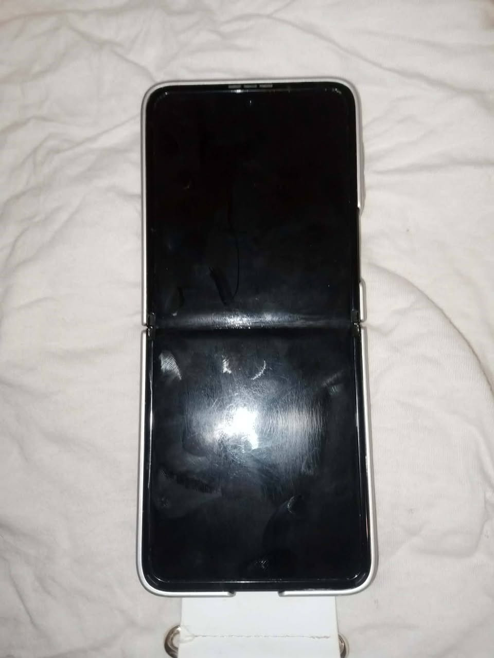 موبايل سامسونك للبيع او مراوس ايفون ذاكره ٢٥٦
سعر 350 وبي مجال مكان نجف


**إذا كنت صاحب هذا الإعلان وتريد حذفه لأي سبب، رجاءا أرسل رسالة إلى الدعم الفني**