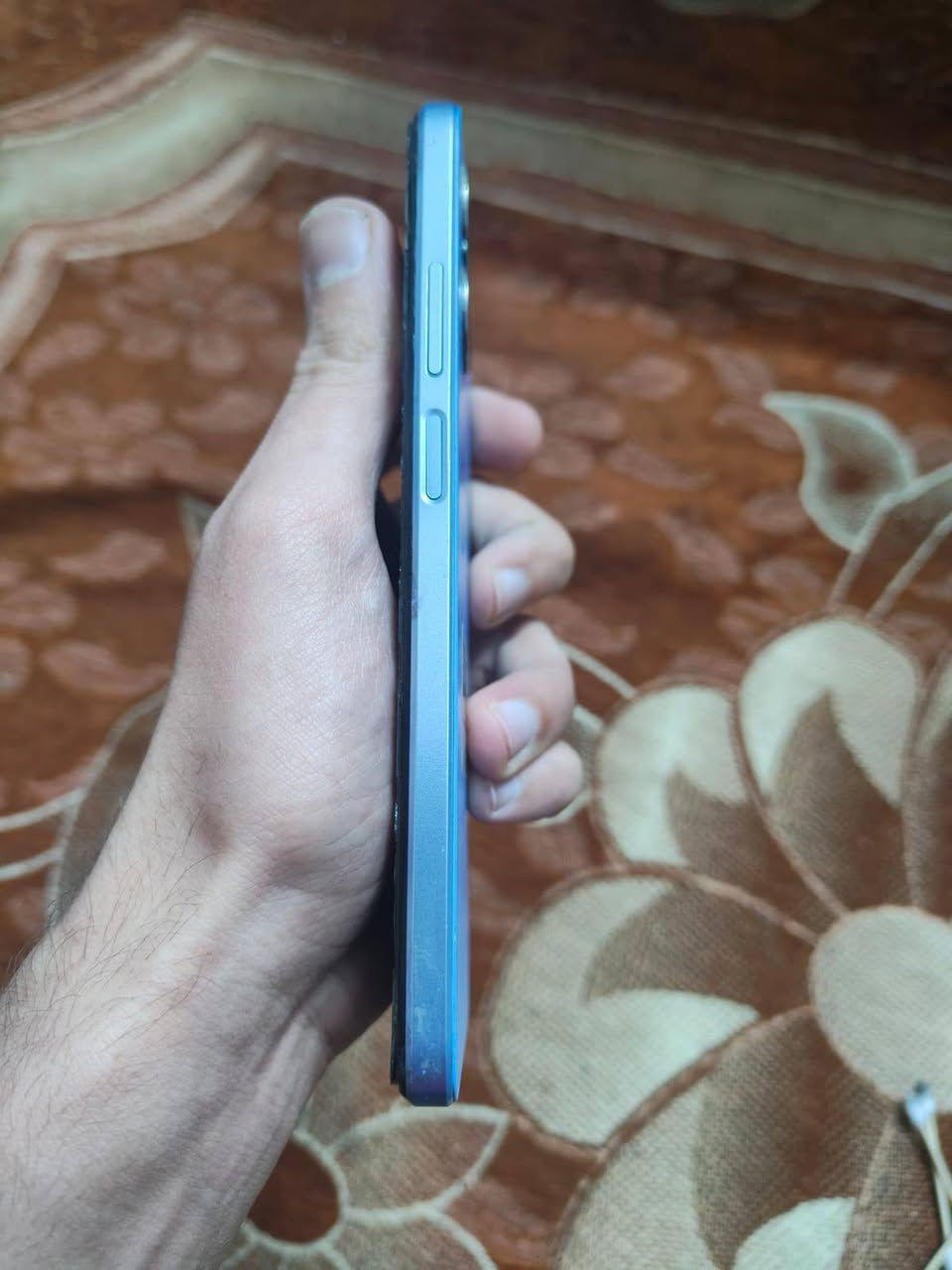 Oppo A17 - نظافة 100% (للبيع في بغداد)
الذاكرة: 64 جيجا / رام 4.
اللون: أزرق ملكي.
المرفقات: الكارتونة الأصلية فقط (بدون شاحن).
الحالة: الجهاز نظيف جداً، شاشة محمية بلاصق من اليوم الأول، ما مفتوح ولا مصلح.
السعر: 95 ألف دينار (قفل).
الموقع: بغداد (مدينة الصدر).
للتواصل: (خاص).


**إذا كنت صاحب هذا الإعلان وتريد حذفه لأي سبب، رجاءا أرسل رسالة إلى الدعم الفني**