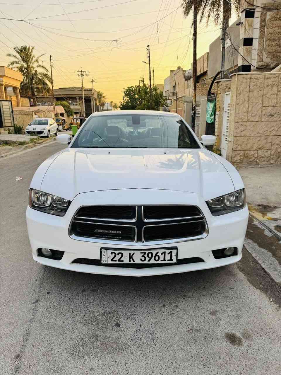 السلام عليكم للبيع دوج جارجر ١٤ اربيل سنويه وهزه جديده حادث فقط جاملغ خلفي مصبوغ سياره جاهزه مكينه كير حداديه عربانه خلفيه مال ٢٠  السعر ١٤٣ وبيه مجال 
***********
مكان السيآره بغداد الشعب
