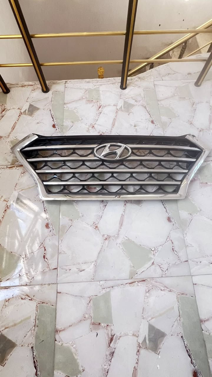 شِباك أمامي أصلي لسيارة هيونداي توسان، موديلات 2019 2020


**إذا كنت صاحب هذا الإعلان وتريد حذفه لأي سبب، رجاءا أرسل رسالة إلى الدعم الفني**