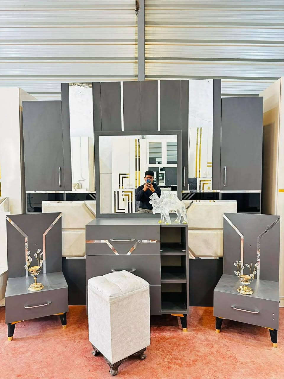 غرفه نوم تركي مستخدم 6قطع نضافه فوللل🇹🇷ي
#نضام هيدروليك ب525مع الشد والنقل داخل بغداد 🇹🇷
يوجد انواع الغرف خاص 🇹🇷


**إذا كنت صاحب هذا الإعلان وتريد حذفه لأي سبب، رجاءا أرسل رسالة إلى الدعم الفني**