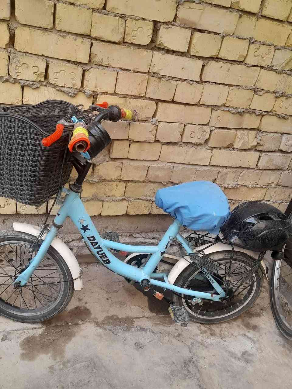 حجم (27) 
سعره (65 الف ) 
والصغير (45 الف ) بغداد / الشعلة ه *********** ماسنجر واتساب مفتوح
